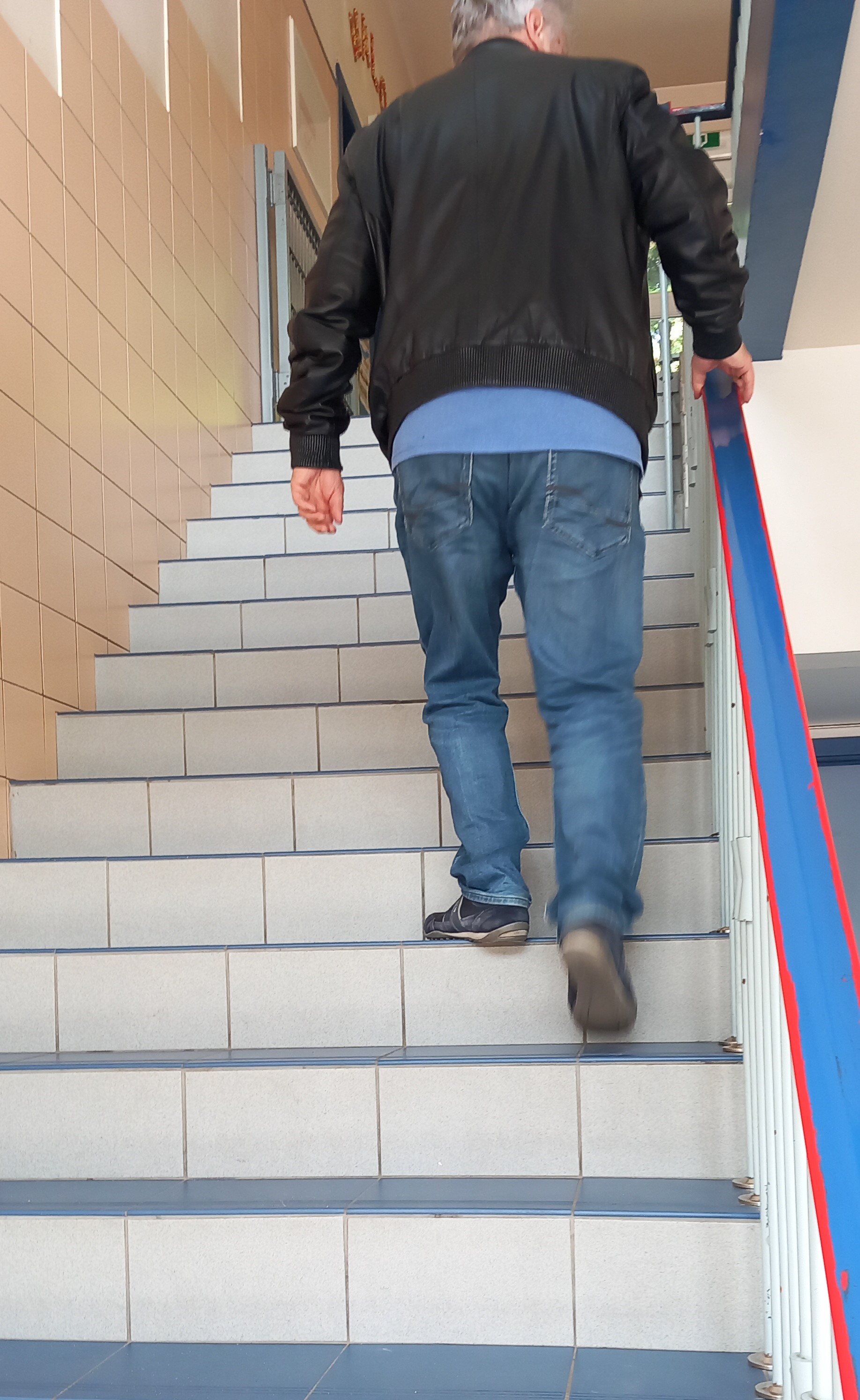 Escalier à l’intérieur du bâtiment